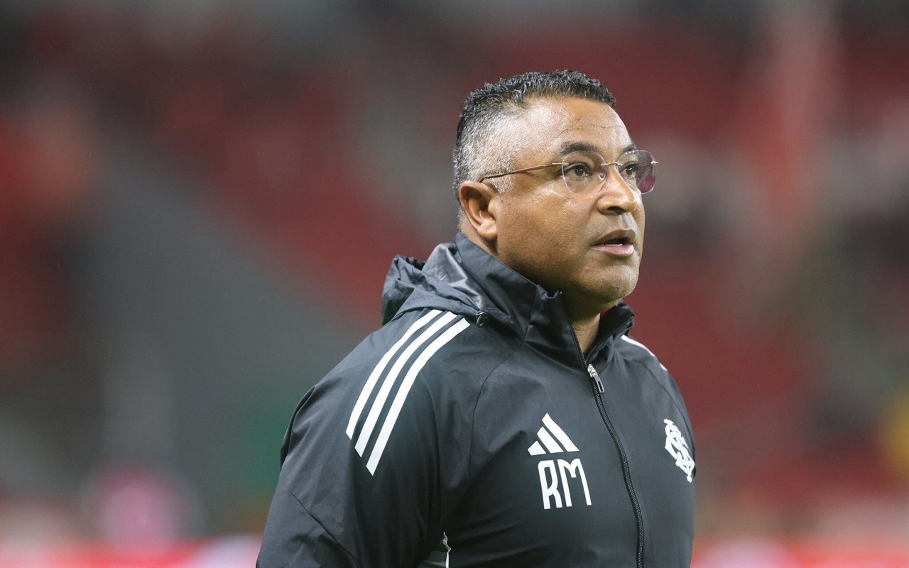 Roger Machado tem respaldo do grupo (Foto: Ricardo Duarte/SC Internacional)