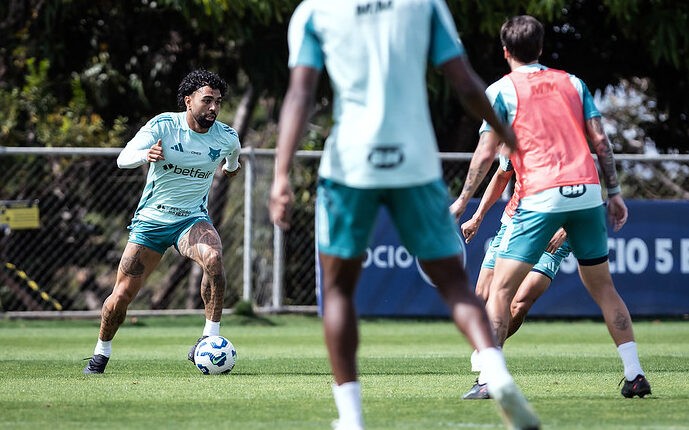Jogadores do Cruzeiro voltaram aos treinos na manhã desta segunda-feira (28), na Toca da Raposa (Foto: Gustavo Aleixo/Cruzeiro)