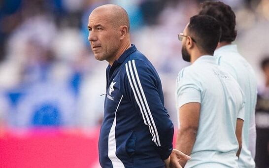 Leonardo Jardim quer vitória sobre o Santos, domingo (10), para Cruzeiro chegar aos 40 pontos (Foto: Rodrigo Ferreira/Cruzeiro)
