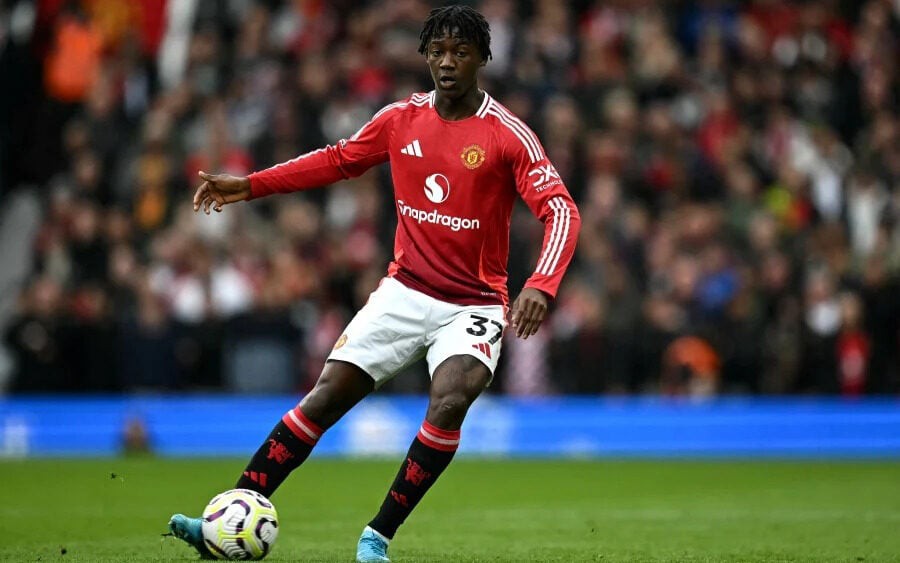 Kobbie Mainoo, camisa 37 do Manchester United (Foto: AFP)