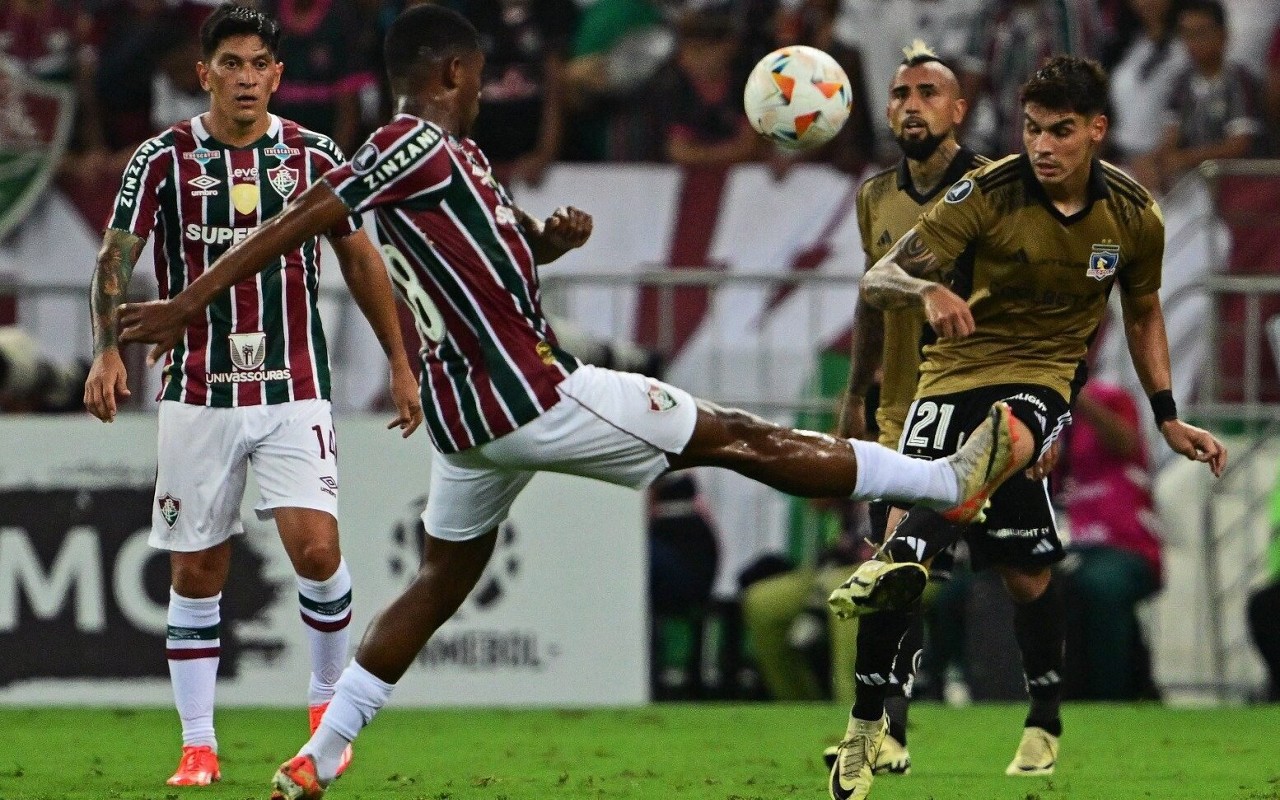 Lelê em campo pelo Fluminense (Foto: Pablo PORCIUNCULA / AFP)