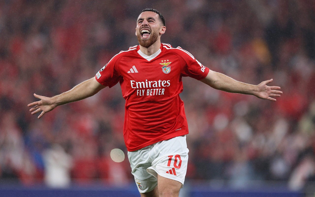 Orkun Kokcu comemora gol em Benfica 4x0 Atlético de Madrid pela Champions League (Foto: AFP)