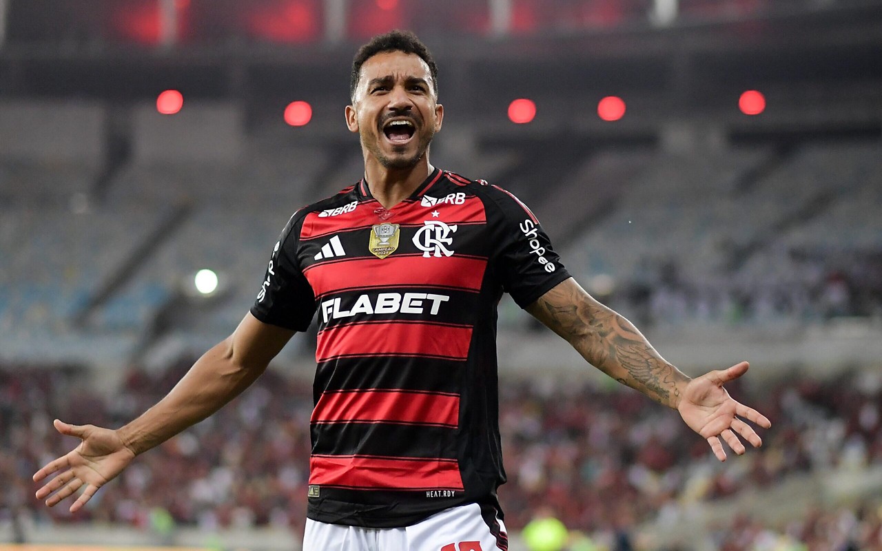(Foto: Thiago Ribeiro/AGIF)