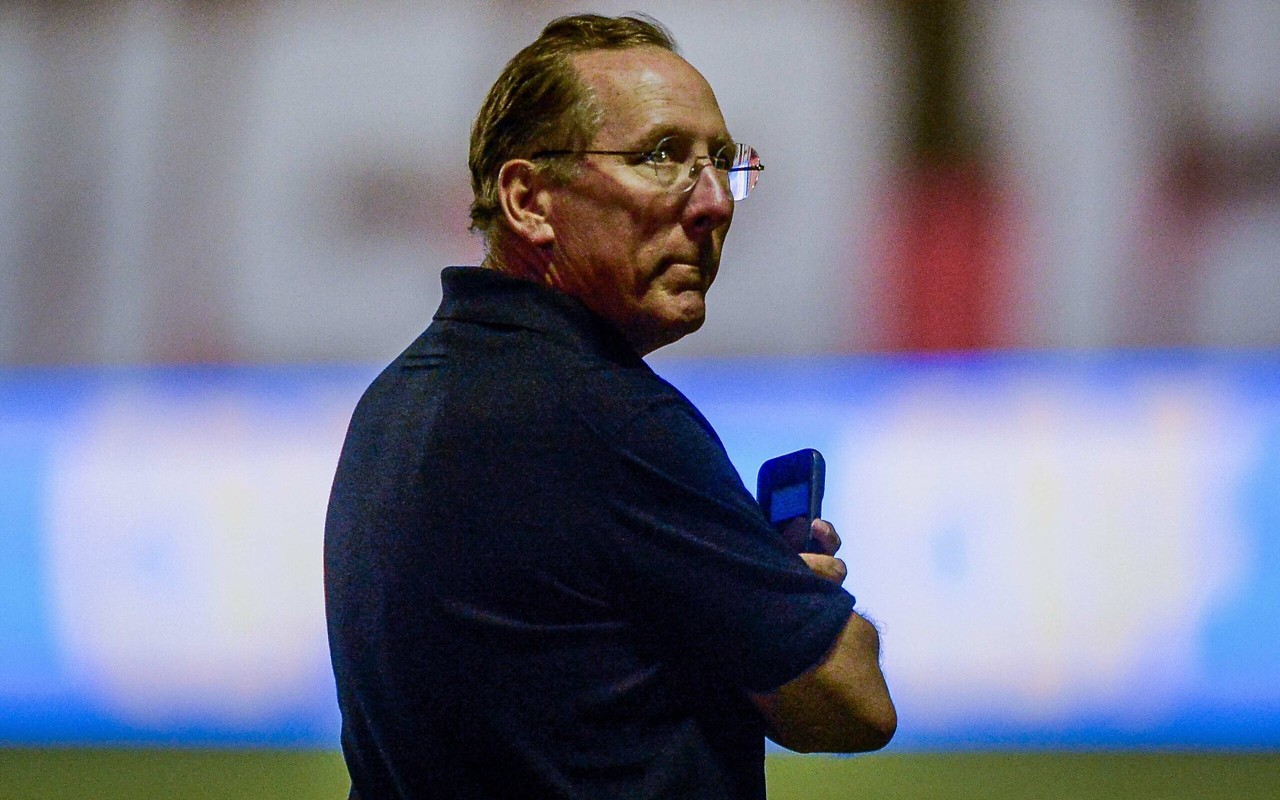 John Textor é dono da SAF do Botafogo e tem ações no Lyon, no Crystal Palace e no RWD Molenbeek (Foto: Jhony Pinho/AGIF)