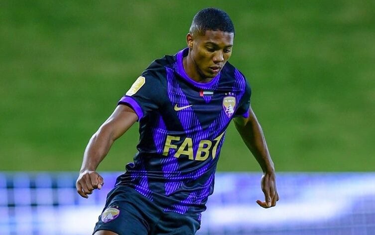 Jonatas Santos em ação pelo Al Ain (Foto: