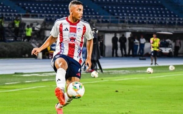 Jordan Barrera é o novo meia do Botafogo (Foto: Reprodução/Redes sociais)