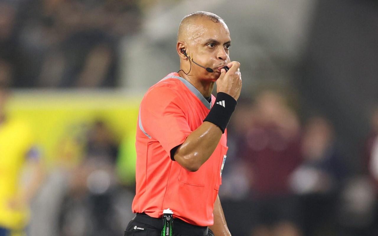 Wilton Pereira Sampaio, árbitro brasileiro (Foto: Luke Hales/ North America / Getty Images via AFP)