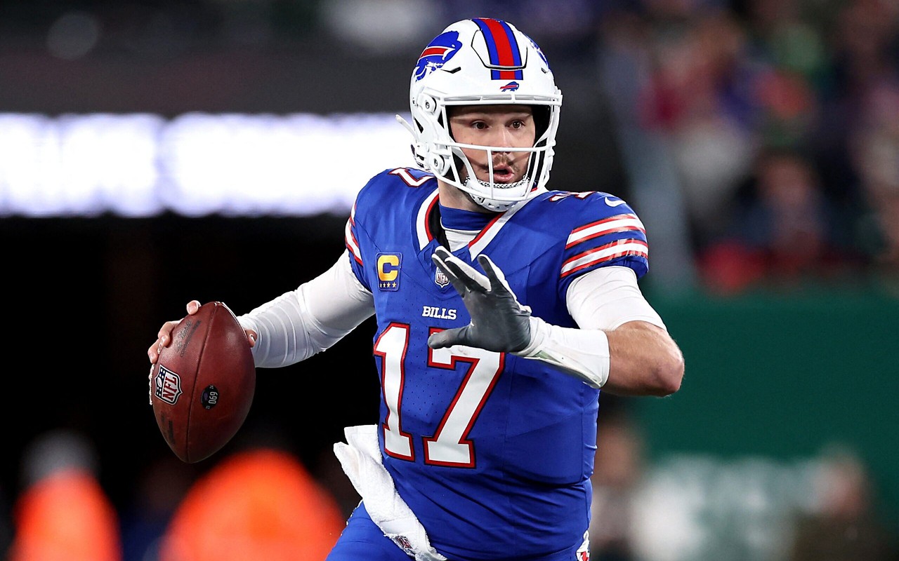Josh Allen venceu o prêmio de MVP da NFL pela primeira vez na carreira (Foto: Luke Hales / AFP)