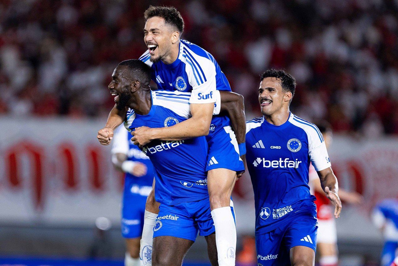 Com assistência de Bolasie, Eduardo chegou ao seu segundo gol contra o Vila Nova