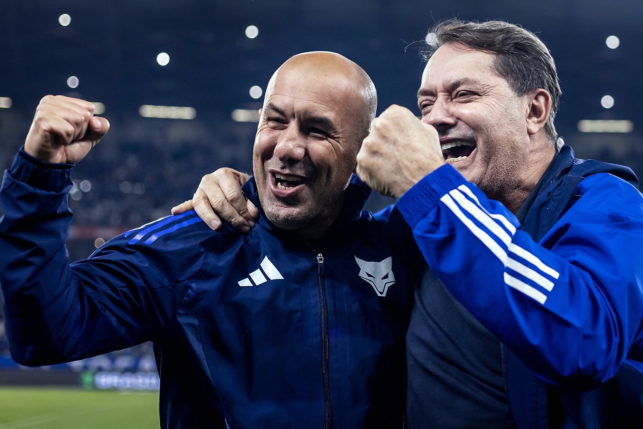 Pedro Lourenço, presidente da SAF do Cruzeiro, ao lado de Leonardo Jardim, técnico do Cruzeiro