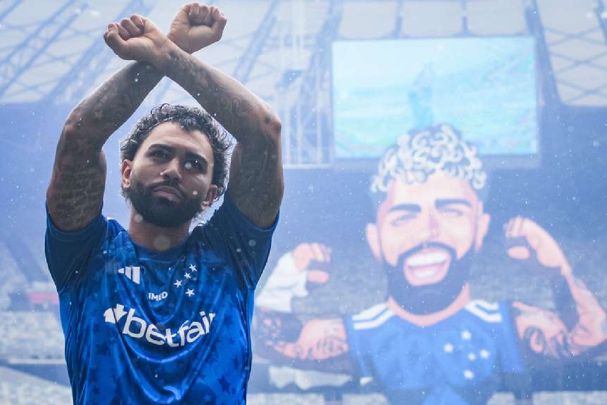 Gabigol durante festa de apresentação no Mineirão 