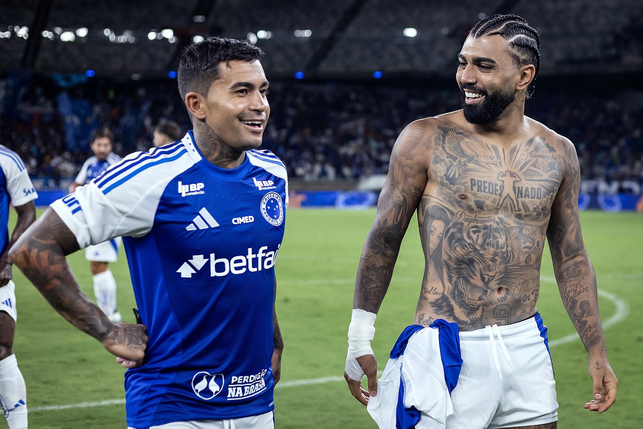 Dudu e Gabigol, os autores dos gols do Cruzeiro na estreia do Brasileirão 