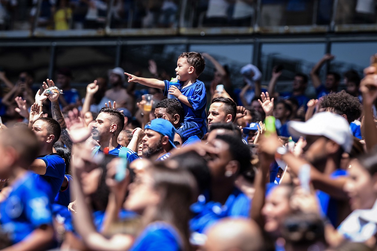 Torcida celeste comparecerá em peso para receber Gabigol, no Mineirão