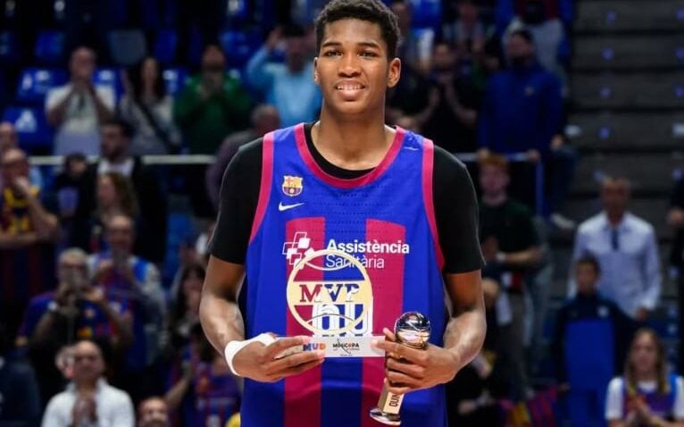 Mohamed Dabone, jogador de basquete de 13 anos do Barcelona (Foto: Divulgação)
