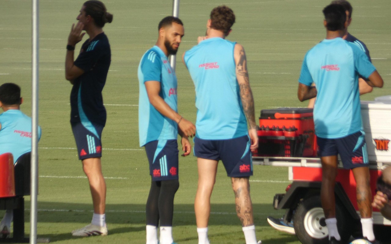 Juninho em seu primeiro treino no Flamengo (foto: Lucas Bayer)