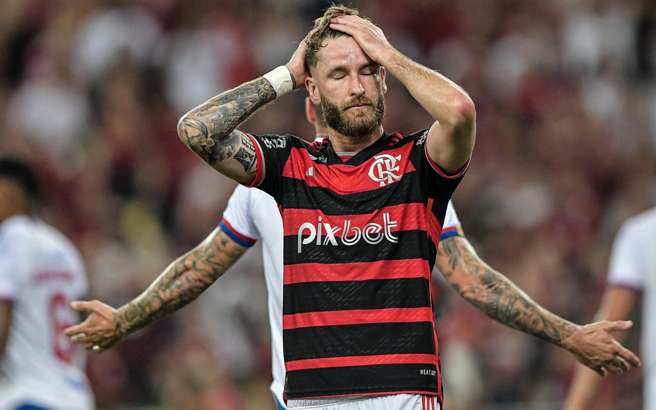 Léo Pereira, em ação pelo Flamengo durante partida contra o Bahia, no Maracanã, pelas quartas de final da Copa do Brasil 2024 (Foto: Thiago Ribeiro/AGIF)