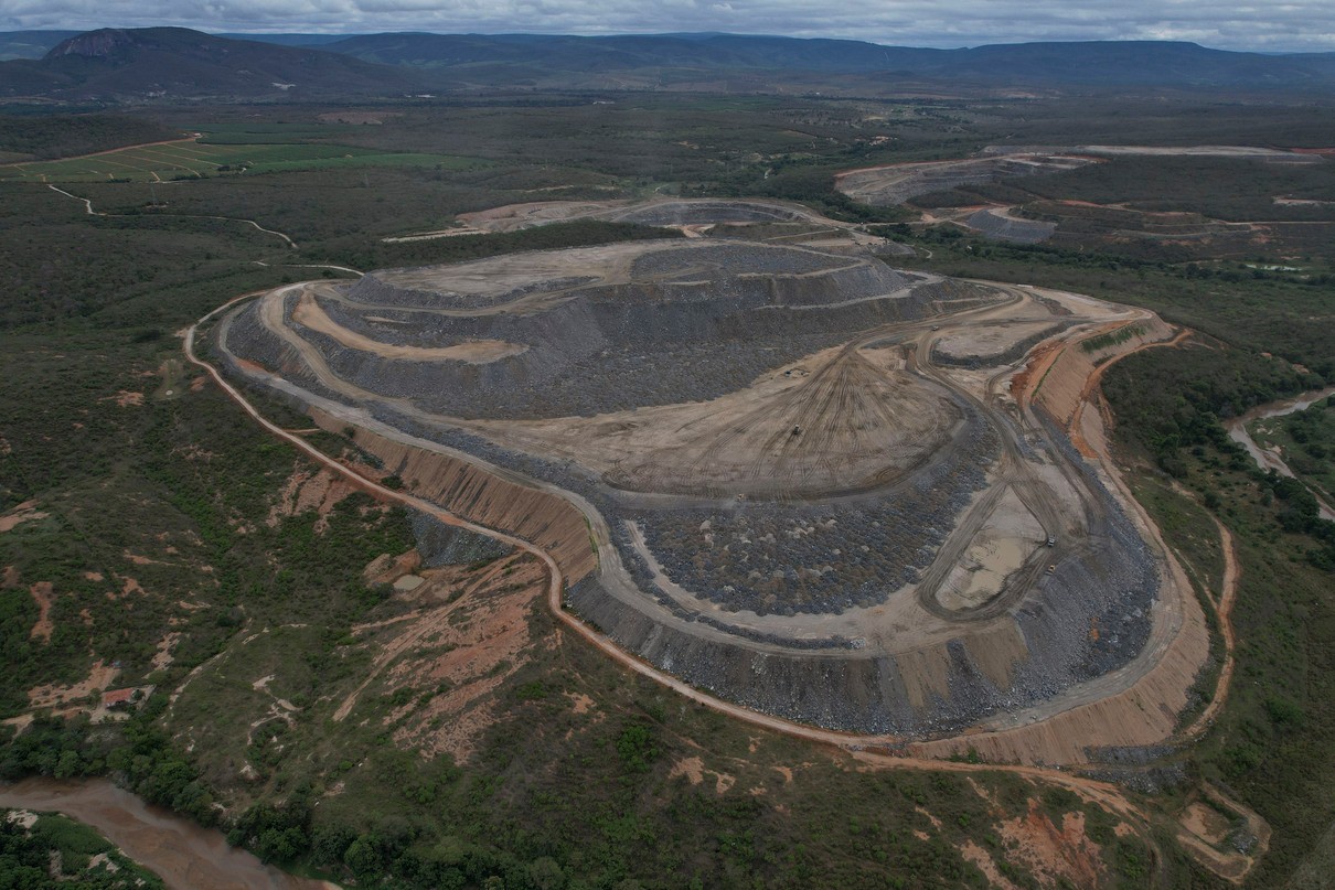 Arrecadação dos municípios cresce com lítio, mas gestores cobram mais desenvolvimento