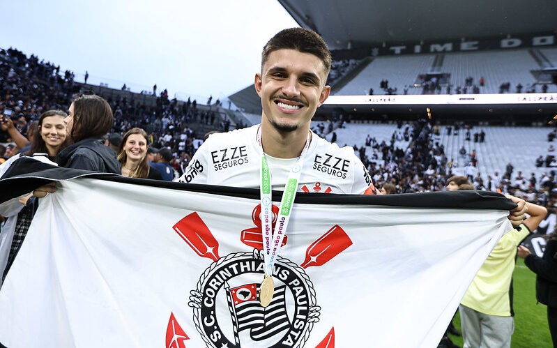 Léo Mana deixou o Timão (Foto: Rebeca Reis/Ag. Paulistão)