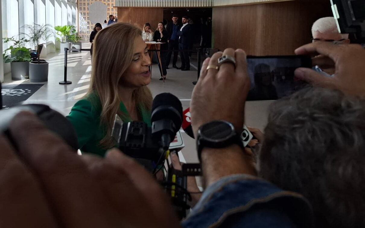 Leila Pereira diz que críticas a Samir Xaud são fruto de preconceito (Foto: Marcio Dolzan/Lance!)
