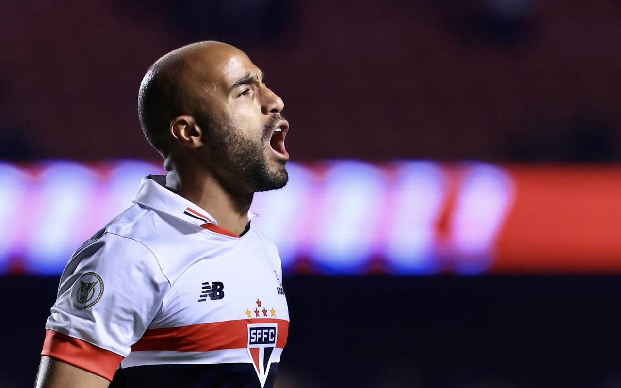 Lucas Moura tem sido pilar de confiança do São Paulo (Foto: Marcello Zambrana/AGIF)