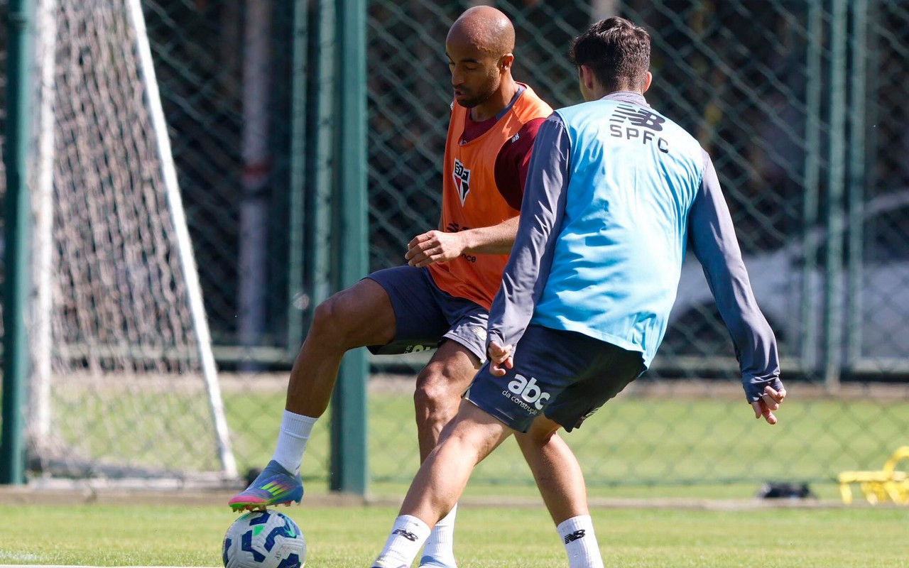 Lucas Moura e Ferreirinha estavam lesionados desde antes das pausas (Foto: Rubens Chiri / São Paulo FC)