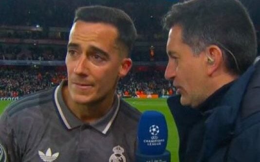 Lucas Vázquez concedendo entrevista após a derrota do Real Madrid na Champions (Foto: Reprodução)