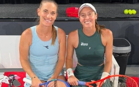 Essa foi a 11ª conquista de Luisa no circuito WTA e a segunda ao lado de Babos (Foto: Divulgação)