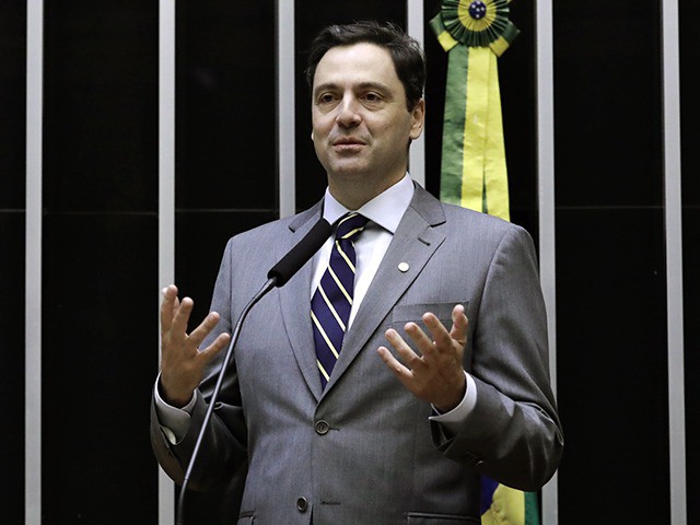 O deputado federal Luiz Philippe de Orleans e Bragança