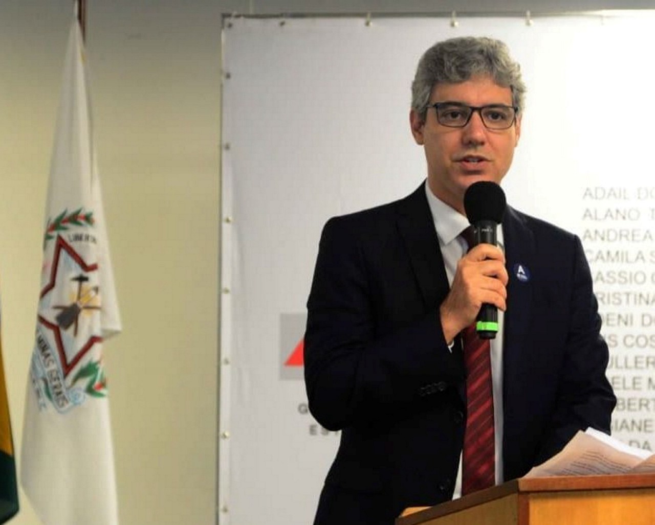 Promotor Leonardo Castro Maia vem construindo sua carreira profissional como uma das mais respeitadas autoridades brasileiras no tema do Meio Ambiente