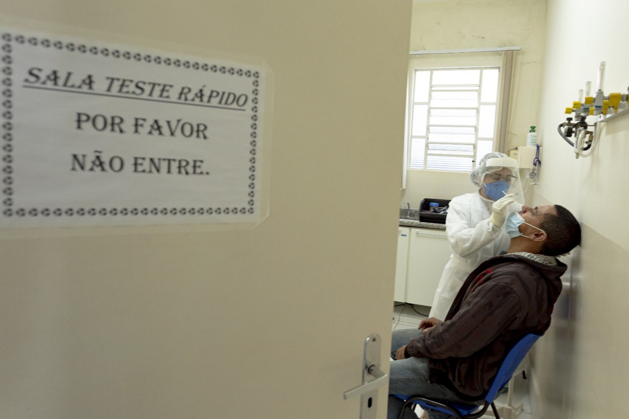 Abuso em cobrança ficou claro: laboratório cobrava mais de R$ 250 por exame de PCR