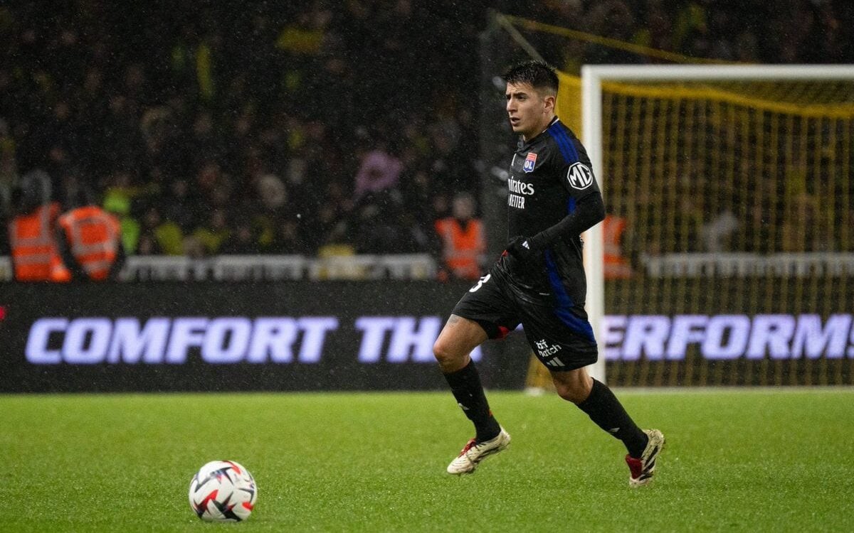 Thiago Almada fez sua estreia pelo Lyon (Foto: Divulgação)