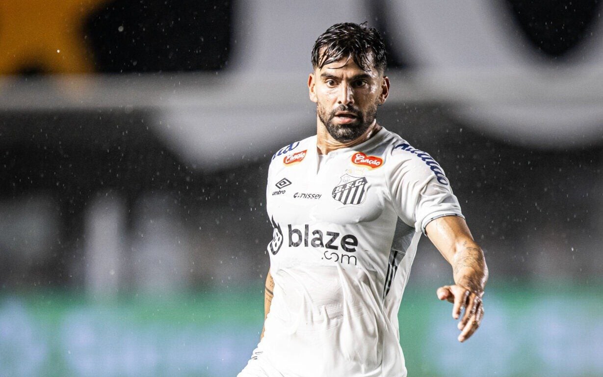 Rincón negocia renovação de contrato com o Santos. (Foto: Raul Baretta/ Santos FC)