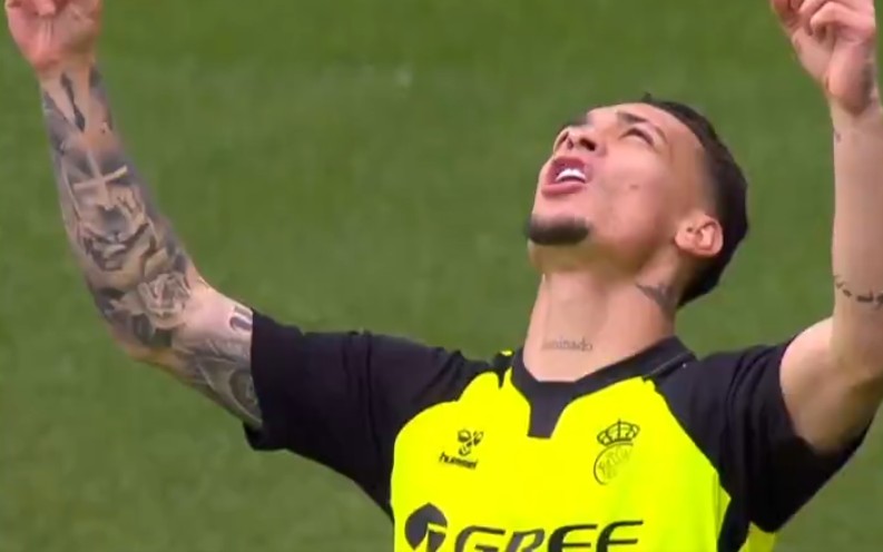 Antony comemora primeiro gol pelo Betis (Foto: Reprodução/LaLiga)