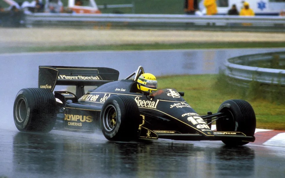 Ayrton Senna venceu sua primeira vitória na Fórmula 1 em Portugal 1985 (Foto: Divulgação)