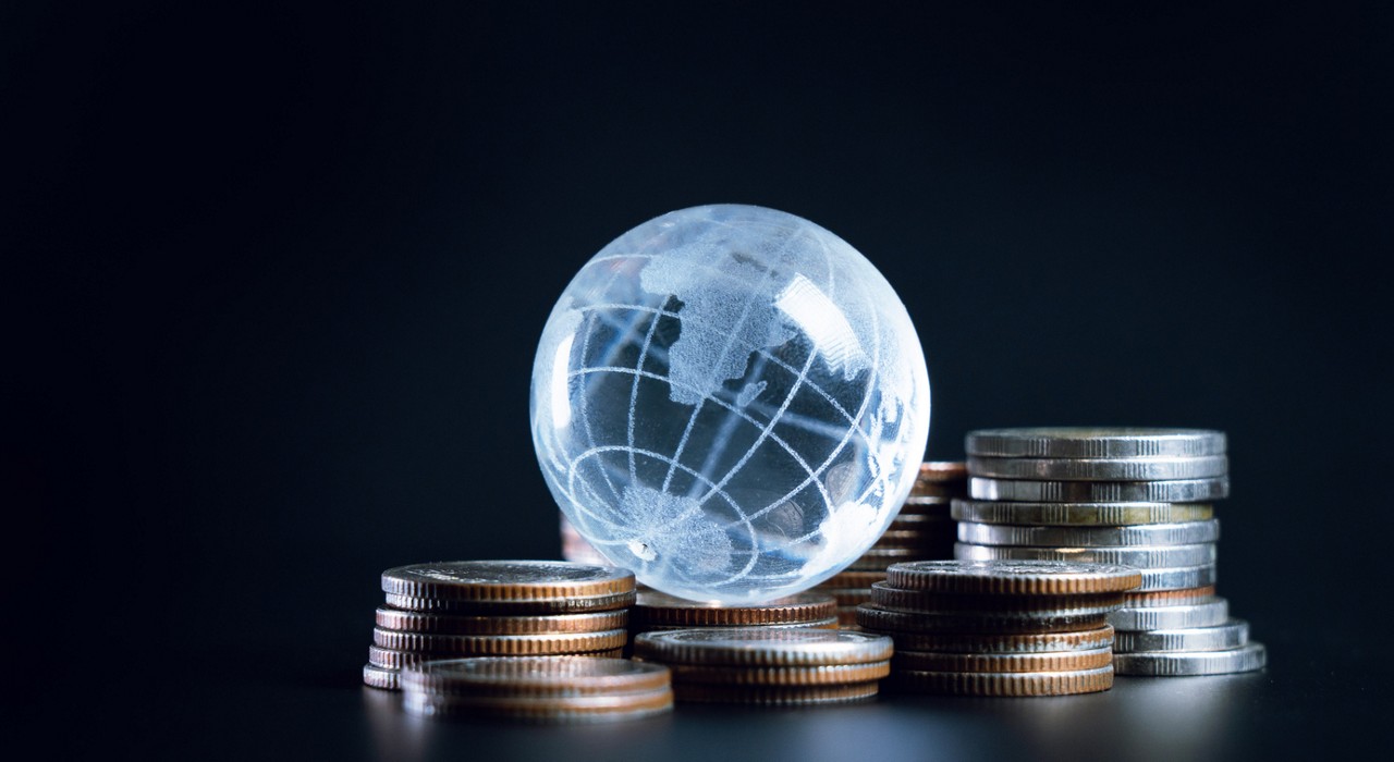 O liberalismo econômico imaginava que o livre jogo de oferta e procura, a livre circulação de mercadorias, levaria ao equilíbrio geral.