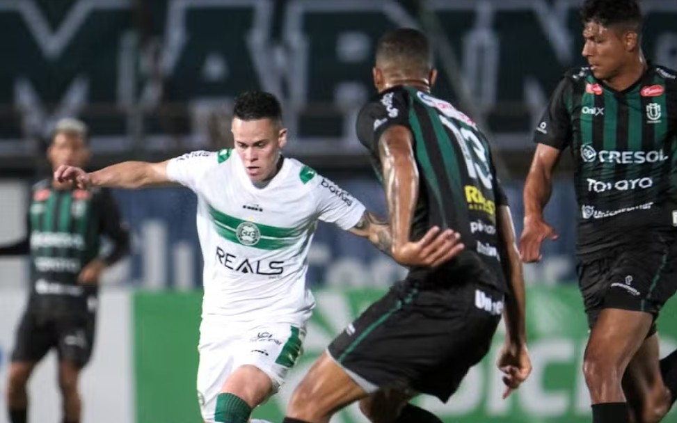 Maringá x Coritiba, pelo Campeonato Paranaense