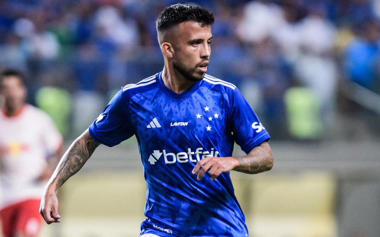 Matheus Henrique estreou pelo Cruzeiro contra o Red Bull Bragantino em 2024 (Foto: Gustavo Aleixo/Cruzeiro)