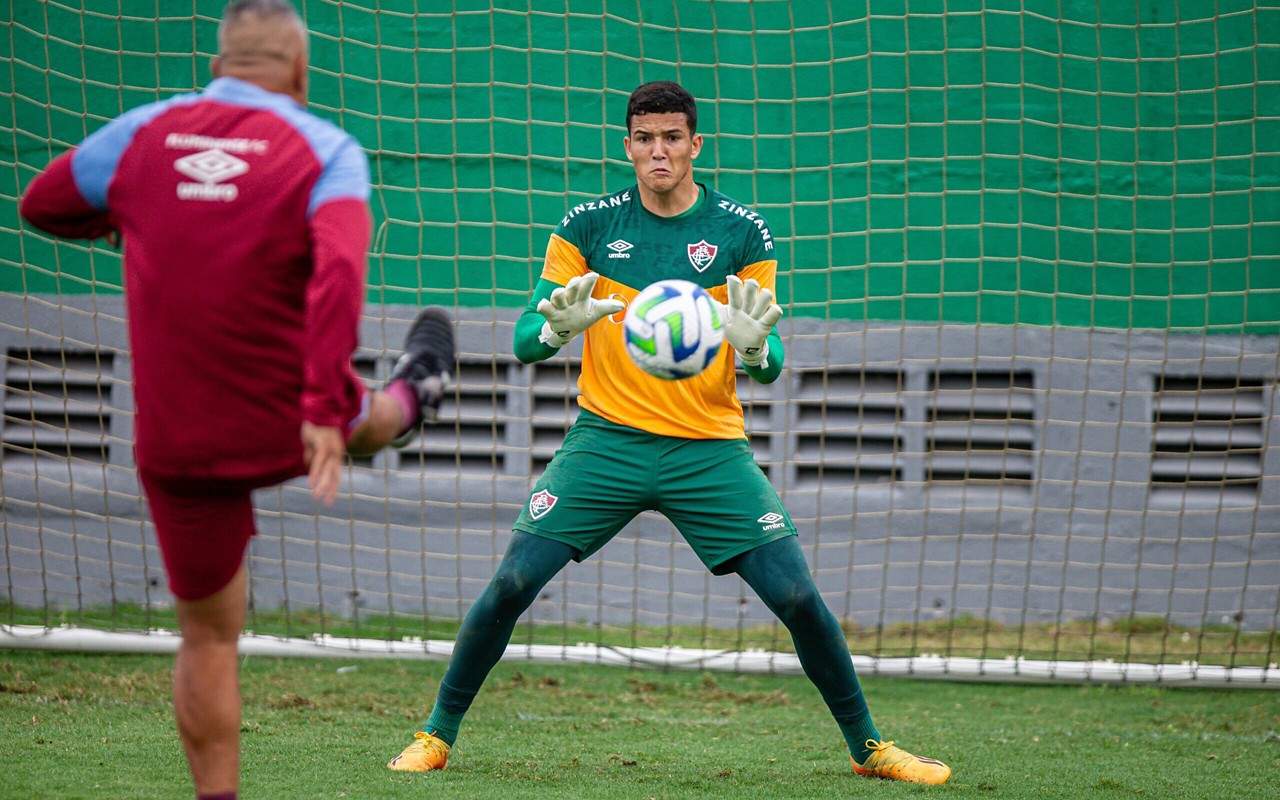 Pedro Rangel em treino do Fluminense (FOTO: MARCELO GONÇALVES / FLUMINENSE F.C.)