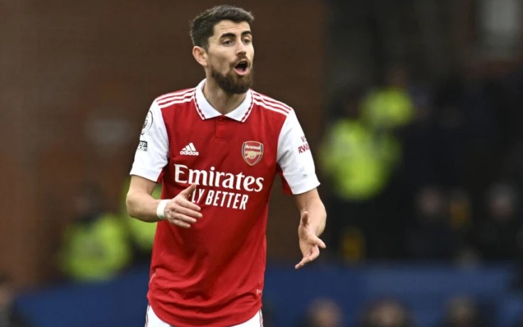 Jorginho em partida do Arsenal (Foto: Paul Ellis/AFP)