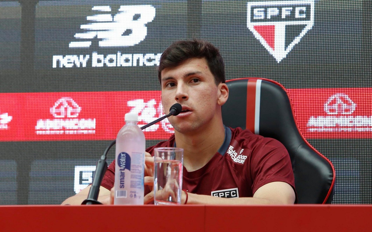 Gonzalo Tapia se tornou o nono estrangeiro do São Paulo (Foto: Rubens Chiri / São Paulo FC)