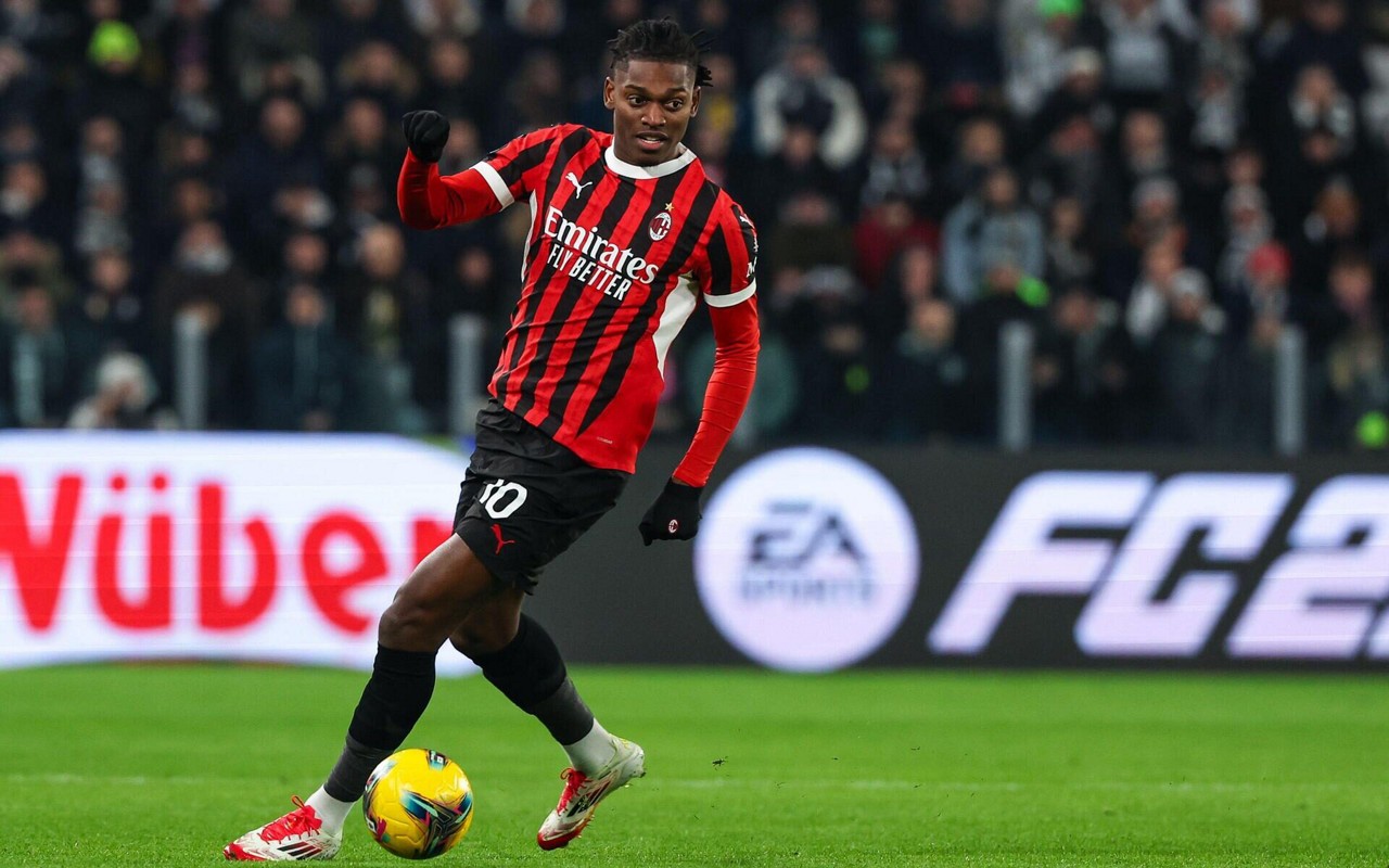 O Milan goleou por 4 a 0 com show de Rafael Leão (Foto: -STR / AFP)
