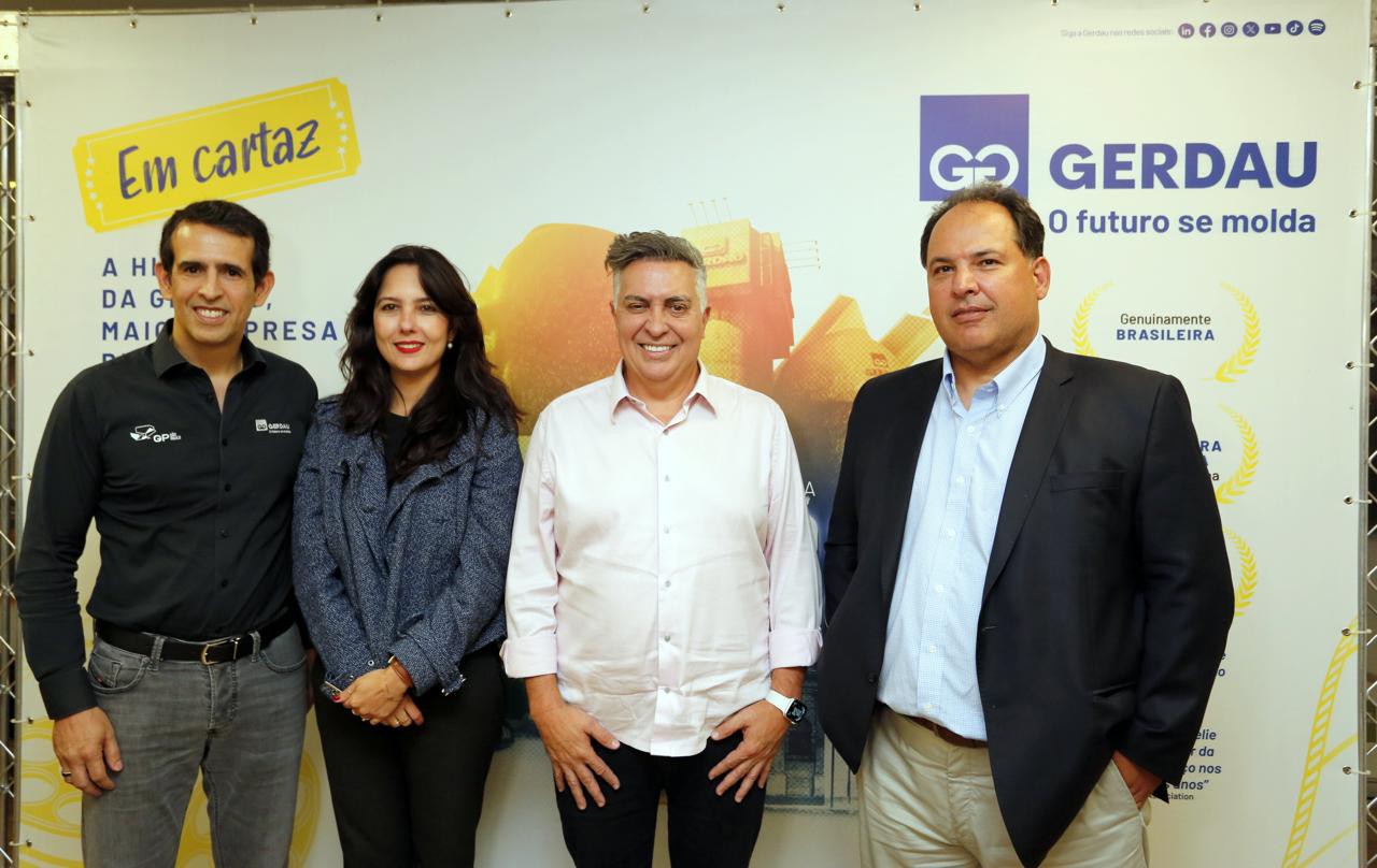 Durante o lançamento do filme "Moldados como Aço", no Minas Tênis Clube, no bairro de Lourdes, em Belo Horizonte, o CEO da Gerdau, Gustavo Werneck; a secretária de Estado de Desenvolvimento Econômico, Mila Corrêa da Costa; o Prefeito de Belo Horizonte, Álvaro Damião; e o presidente do Minas Tênis Clube, Carlos Henrique Teixeira.