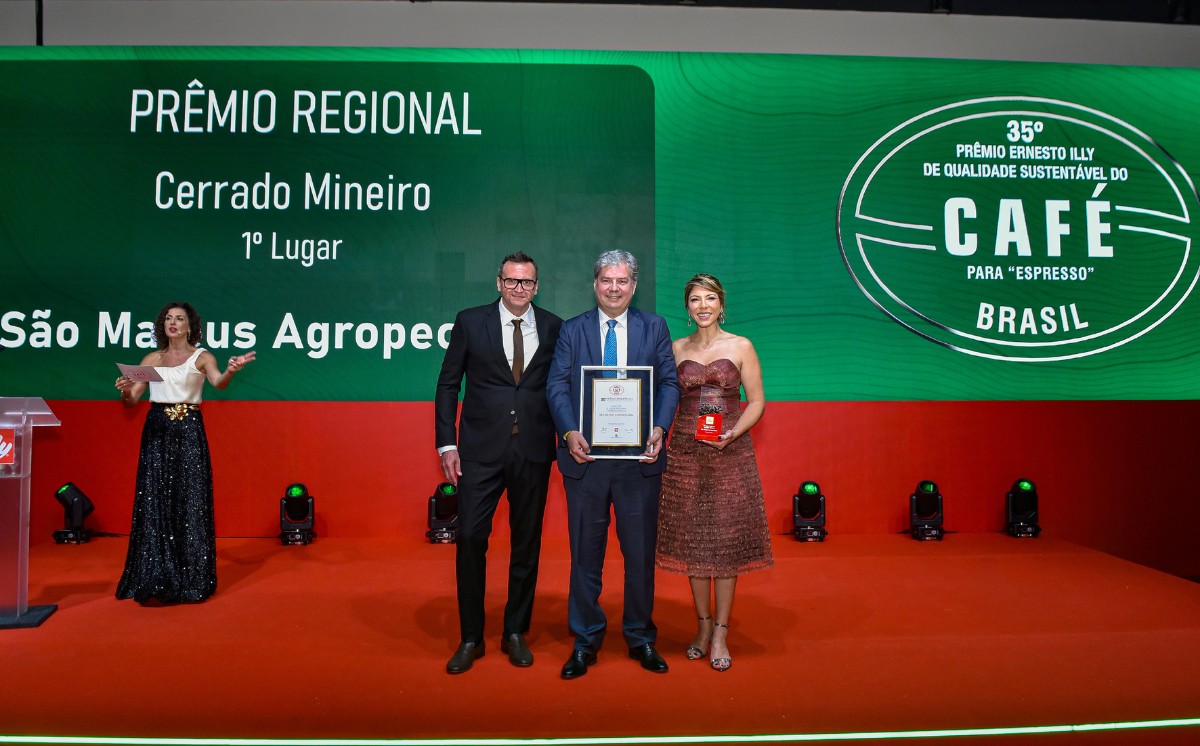 Frederico Canepa, diretor geral da illy Sud America; Eduardo Dominicale, CEO Grupo Bmg e Luana Almeida, gerente de compras da Experimental Agrícola.