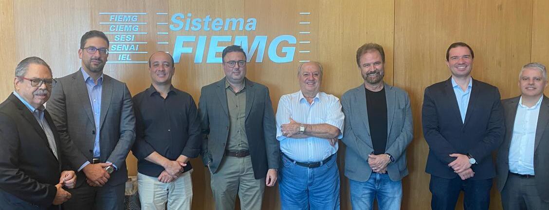 Na sede da Fiemg, em Belo Horizonte, Paulo Cesar Oliveira, Guilherme Grimaldi, José Guilherme Ramos, Mauro Amorim, Fernando Coura, Wagner Espanha, Eduardo Couto e Júlio Batista. 