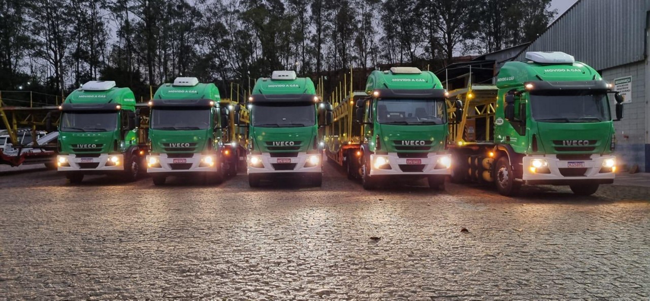 Grupo SADA inicia descarbonização de frota com a transformação de caminhões para o uso de gás natural veicular. 