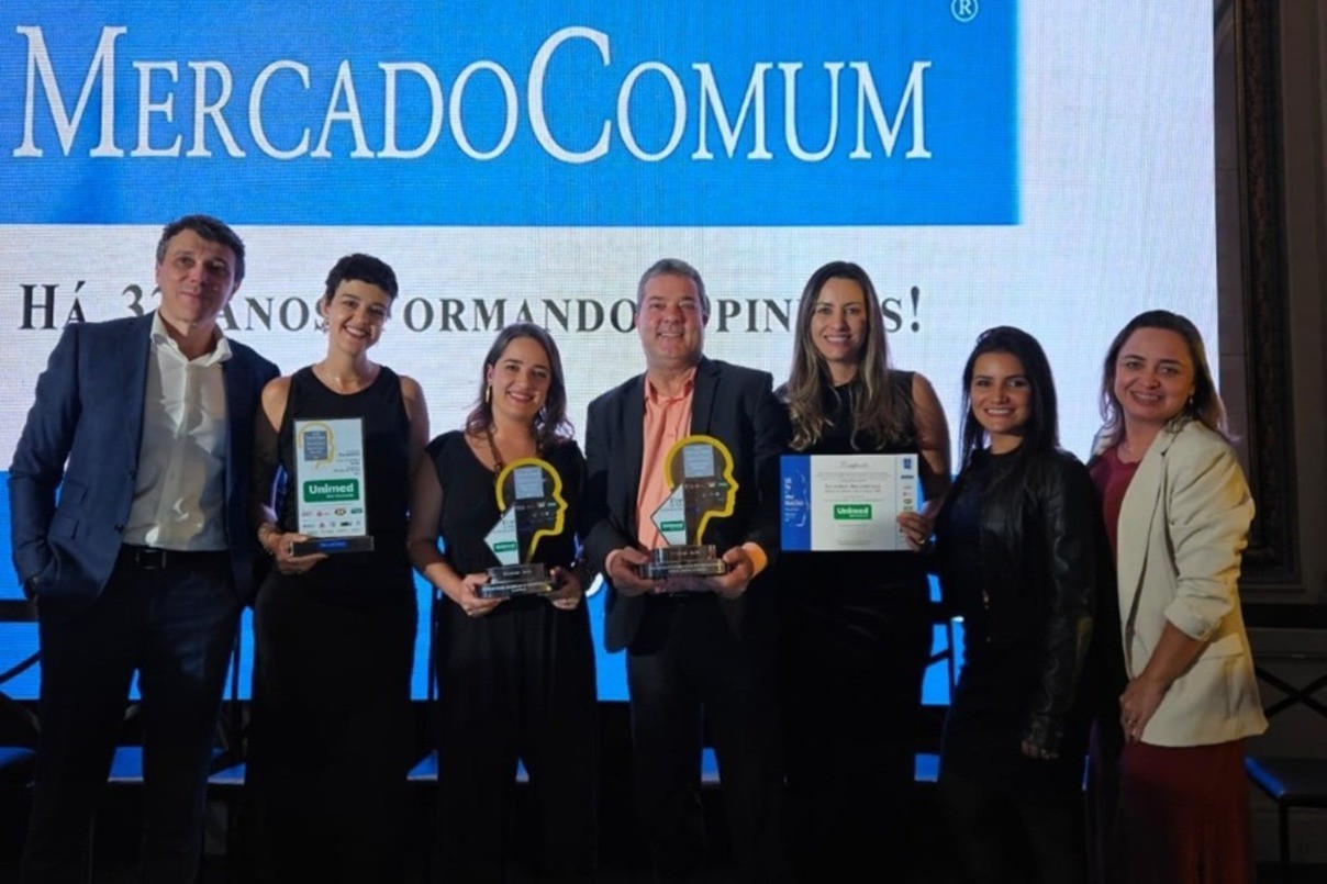 Equipes de Comercial e Marketing da Unimed-BH celebram mais um reconhecimento no Prêmio Top of Mind