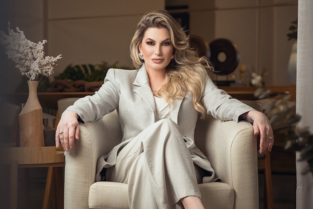 Uma das primeiras blogueiras de maquiagem, Alice Salazar abre nova loja em BH
