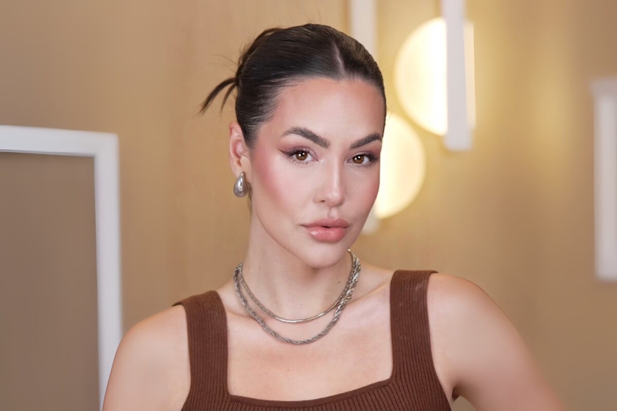 A satin skin makeup aposta no brilho sem pesar na oleosidade