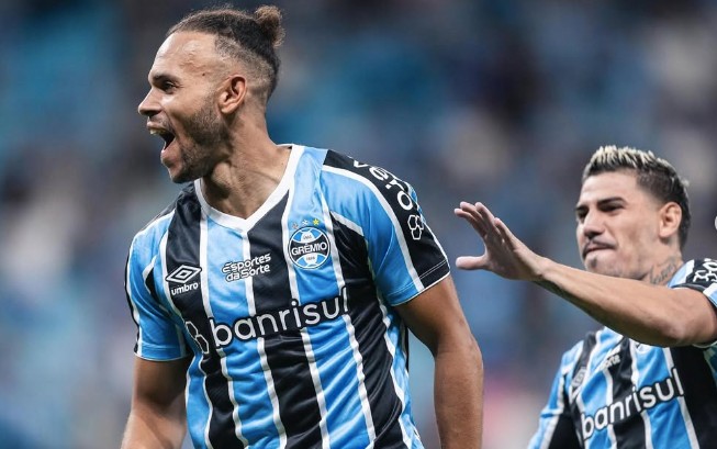 Braithwaite comemora gol pelo Grêmio (Foto: William Anacleto/FGF)