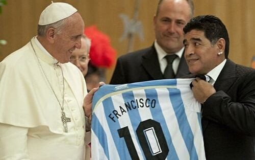 Papa Francisco era um amante do futebol (Foto: Rex/AGF)